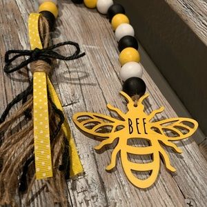 Bumble Bee Beaded Garland 🐝 🐝 🐝